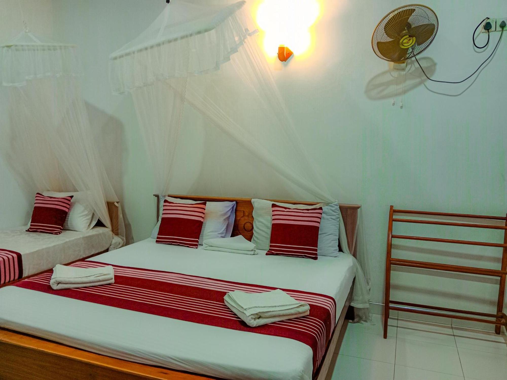 Sigiriya Peacock Homestay Esterno foto